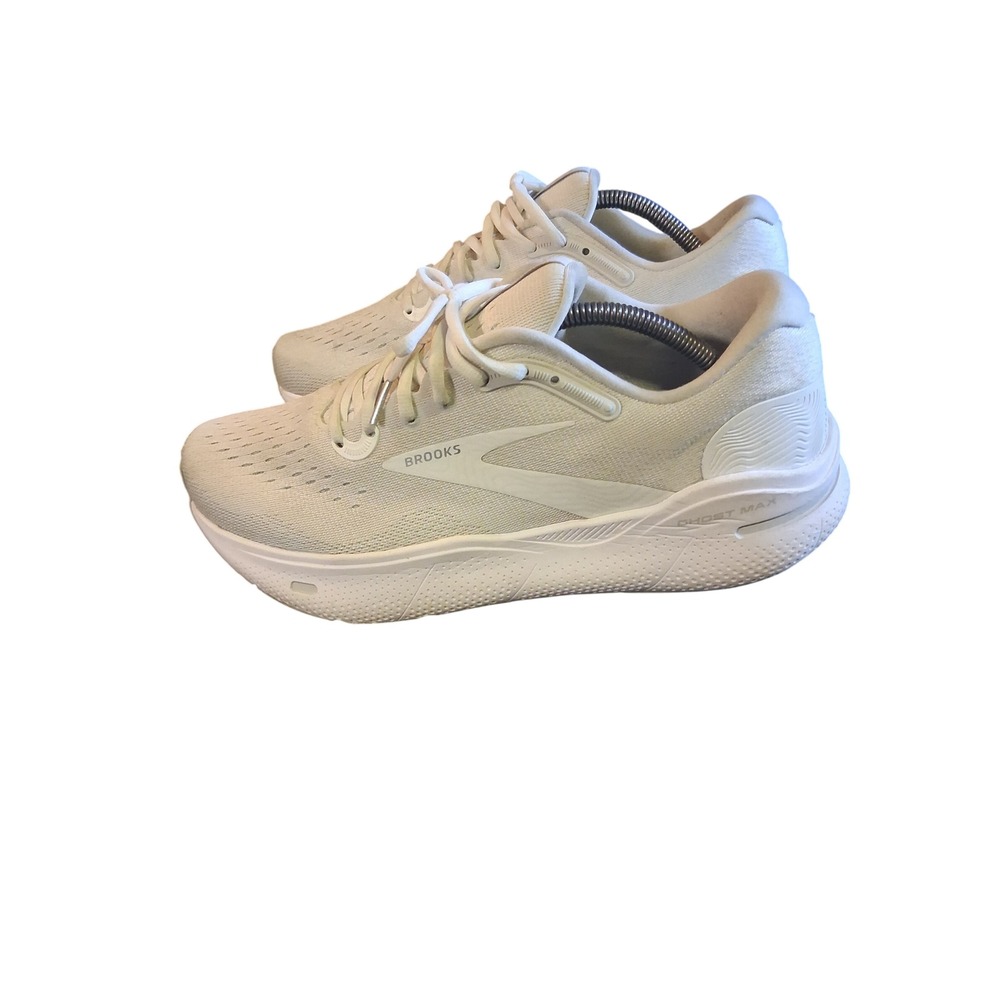 Brooks Ghost Max Womens 12 Wide Cream White Running Shoes 1203951D124
